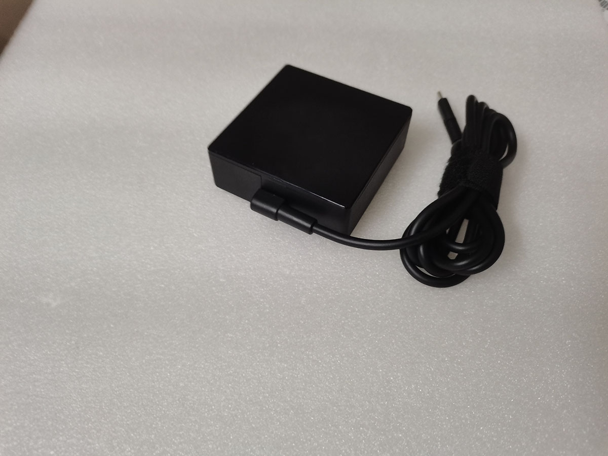 ADP-130HB B 20V 6.5A TYPE-C 13 - Pc Gaming Uk recensie en prijs