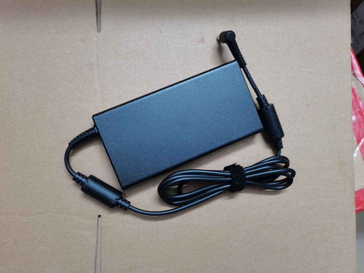 NIEUWE OEM Slim Chicony 20.0 V - Pc Gaming Msi recensie en prijs