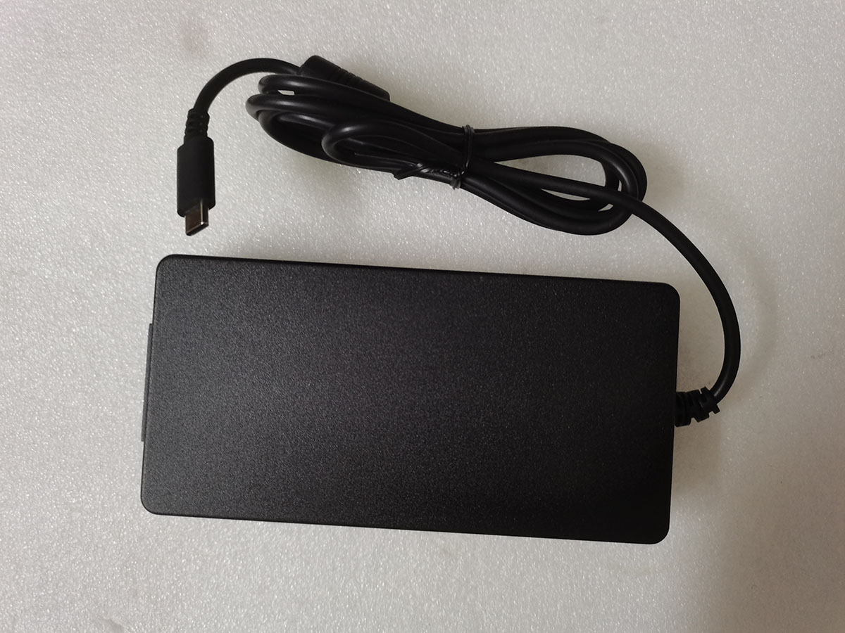 NIEUWE Slanke OEM FSP 28 V 5A  - Pc Gaming Msi recensie en prijs