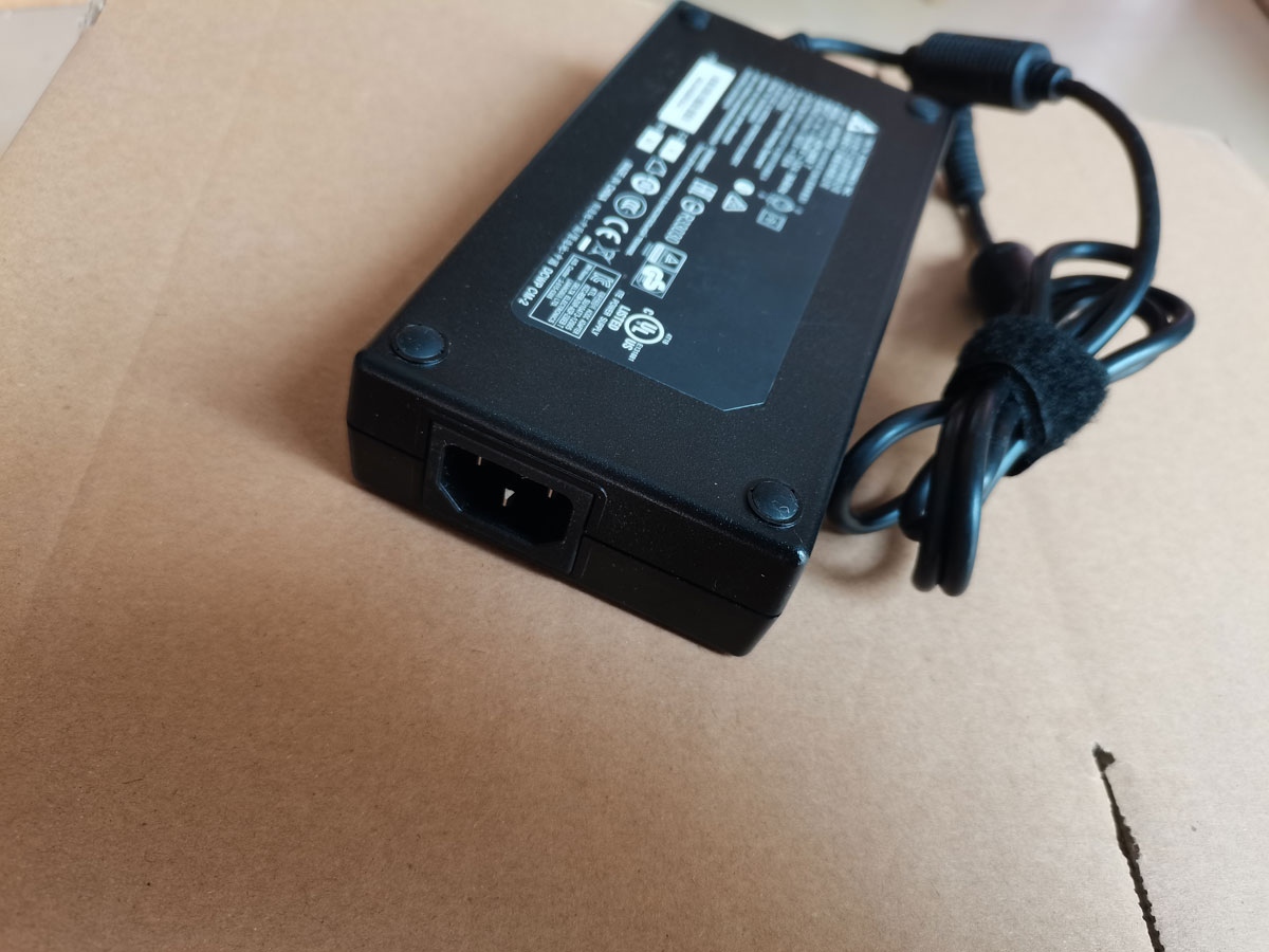 OEM Delta 230 W 19.5 V 11.8A A - Pc Gaming Msi recensie en prijs